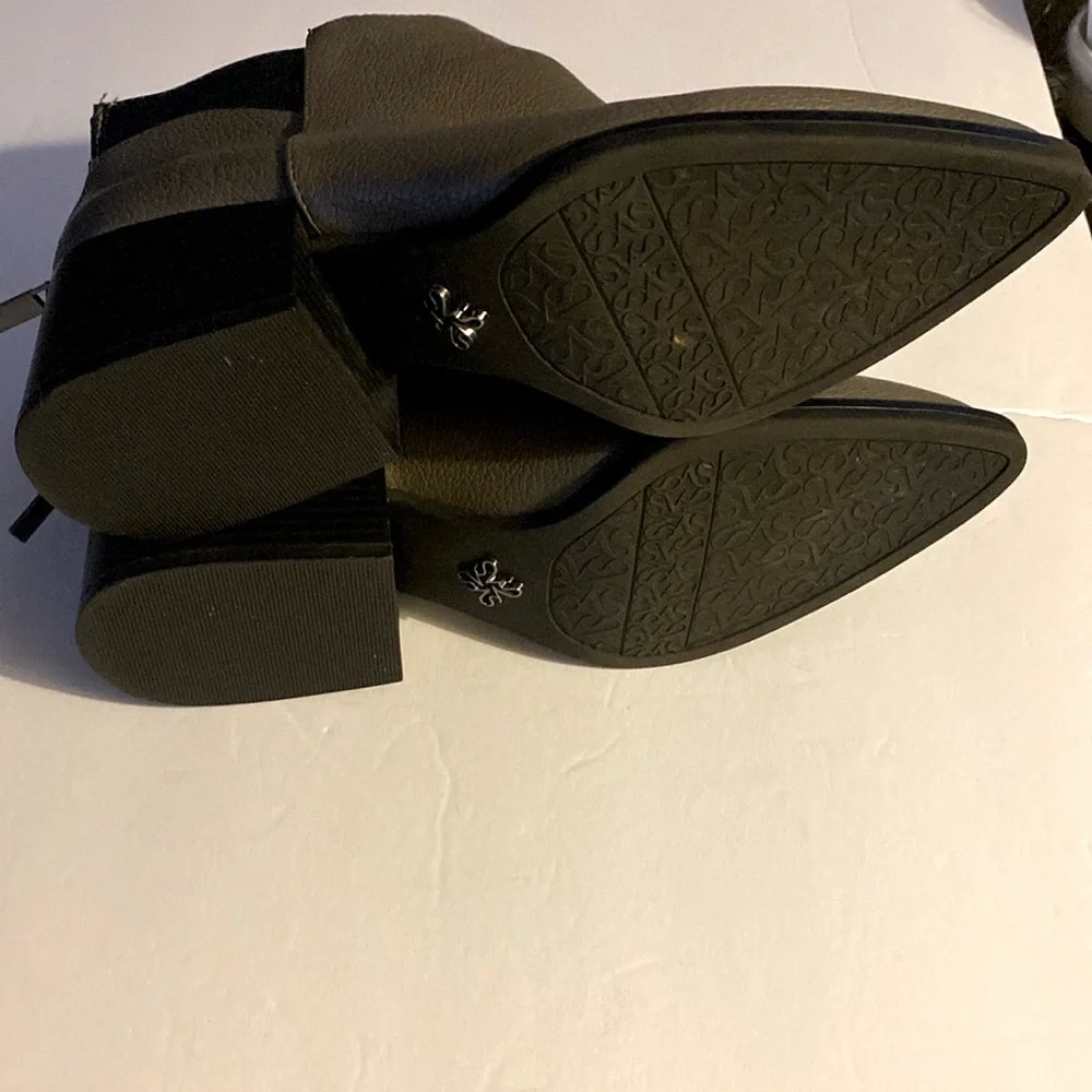 Simply Vera Boots, Ankle Boots, Neutral, Booties, Two tone, Heel Zips, Sz 8